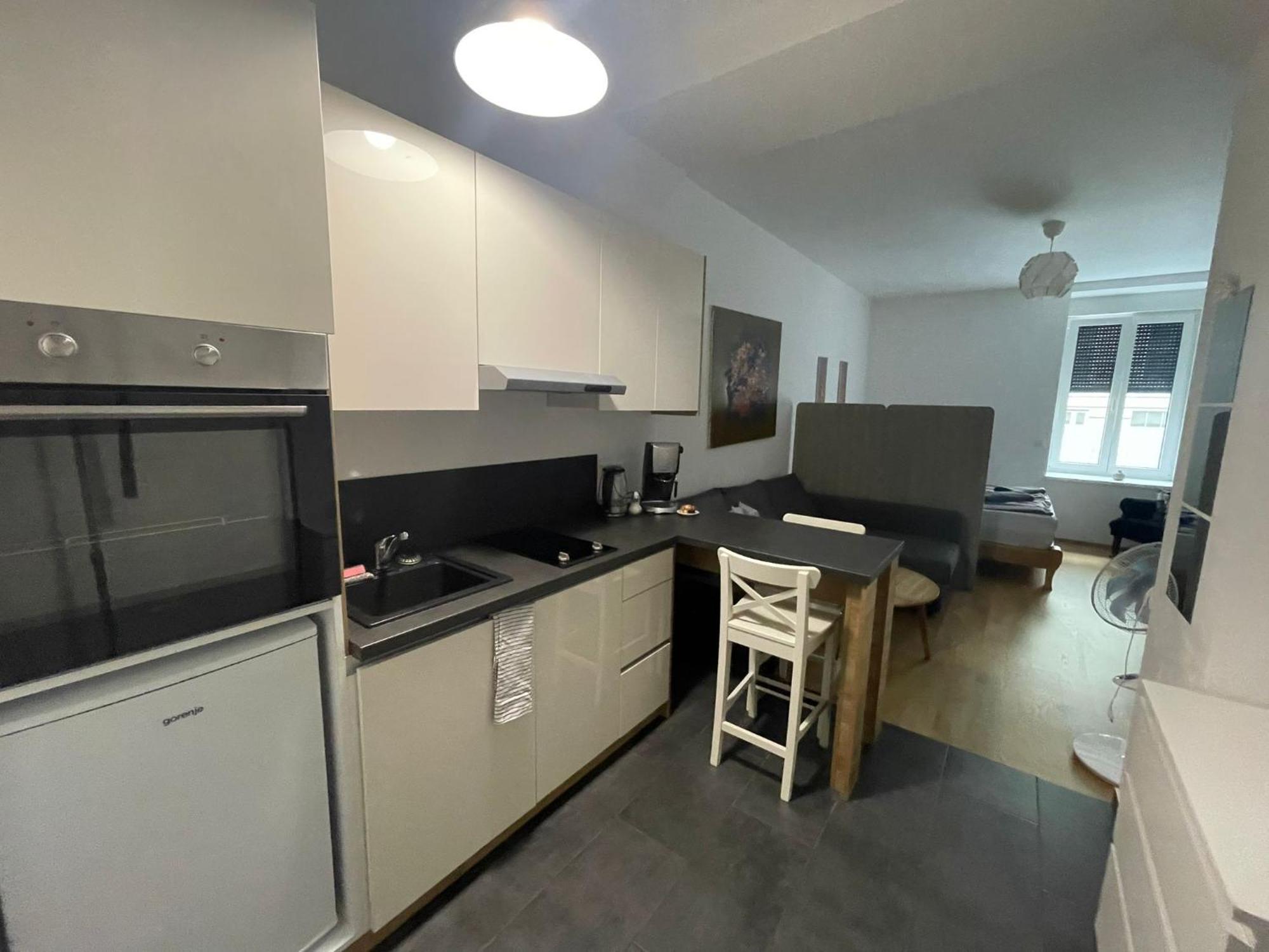 Cozy Flat - Near Schoenbrunn เวียนนา ภายนอก รูปภาพ